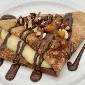 Pandekager med creme og krokant